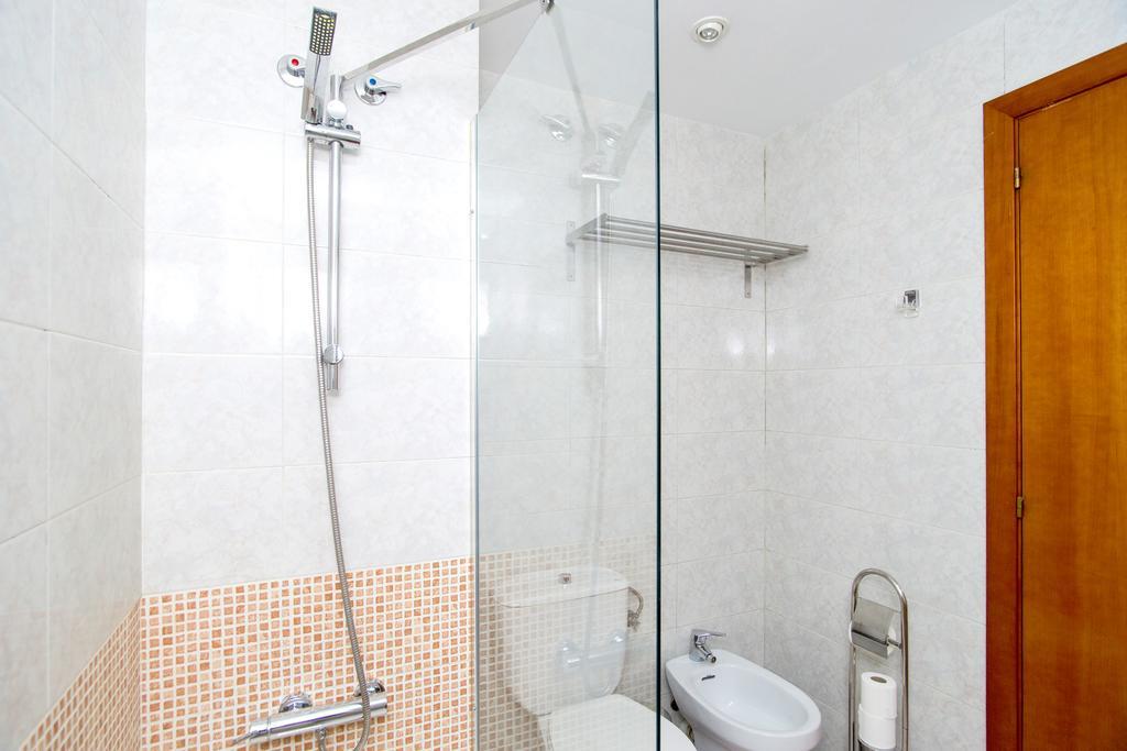 Apartment Bright Sagrada Familia Barcelona Rum bild
