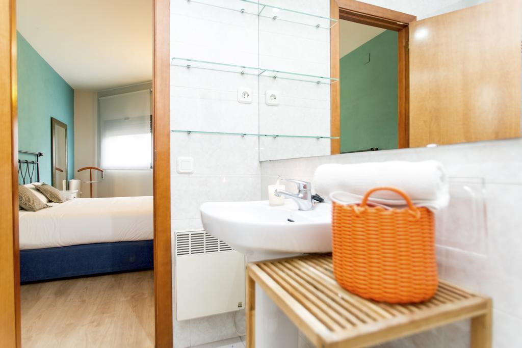 Apartment Bright Sagrada Familia Barcelona Rum bild